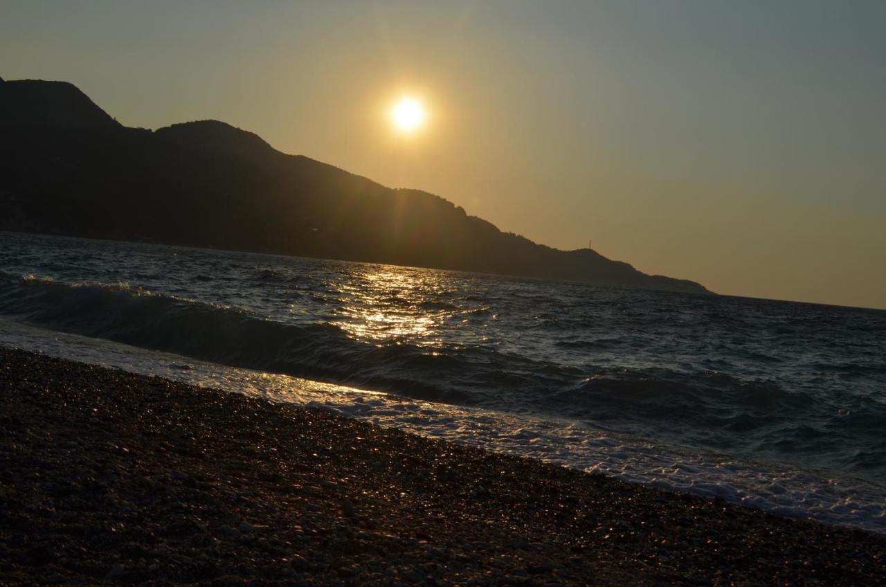 Tarsanas Beach Коккари Экстерьер фото